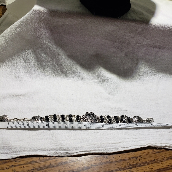 Beautiful Vintage Brighton Queen Anne Silvertone Scroll Floral Bracelet - Picture 2 of 8